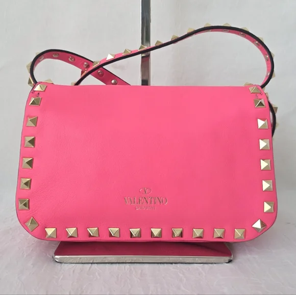 Auth Valentino Garavani Vitello Rockstud Flap Crossbody Bag - Picture 3 of 11